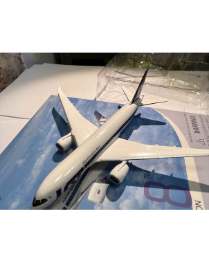 Model BOEING 787-8 LOT DRAGON SKALA 1:400