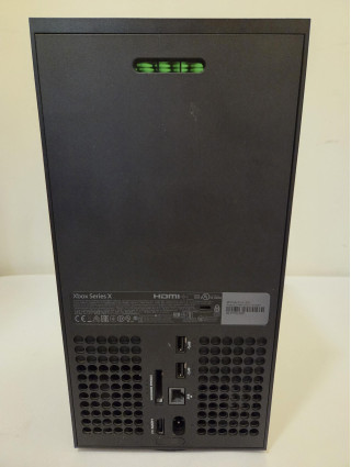 Konsola XBOX SERIES X stan BDB 2x Pad gry stacja ładuącja Kraków W