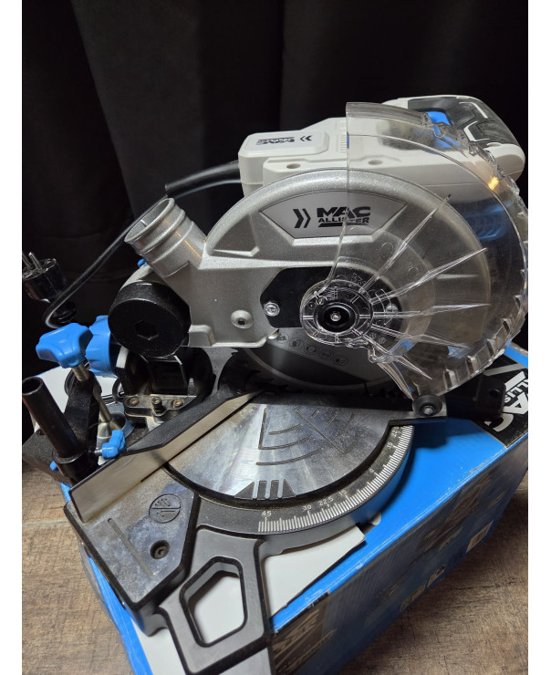 Piła ukośnica MacAllister MMIS210C-B 1500W 210mm używana pudełko