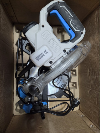 Piła ukośnica MacAllister MMIS210C-B 1500W 210mm używana pudełko