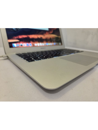 MacBook Air A1466 13" i5 4GB 256GB używany ładowarka