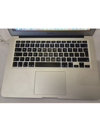 MacBook Air A1466 13" i5 4GB 256GB używany ładowarka