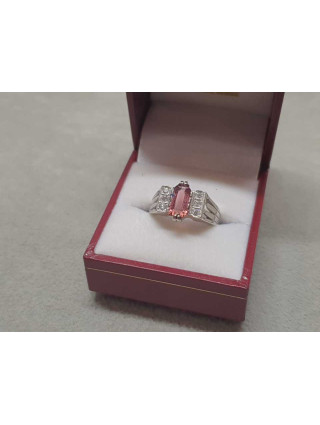 Złoty pierścionek z białego złota próba 585 5,09g R14