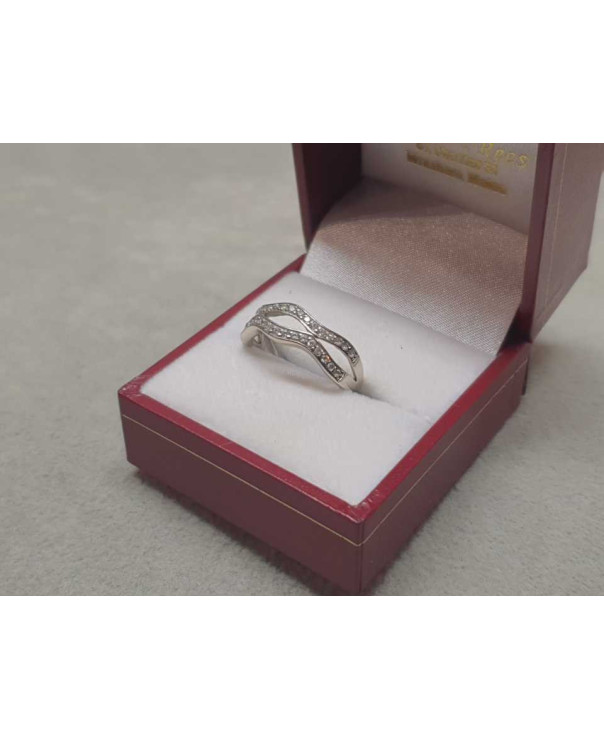 Złoty pierścionek białe złoto pr.585 3,02g R12