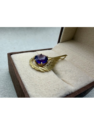 Złota zawieszka z ametystem pr.585